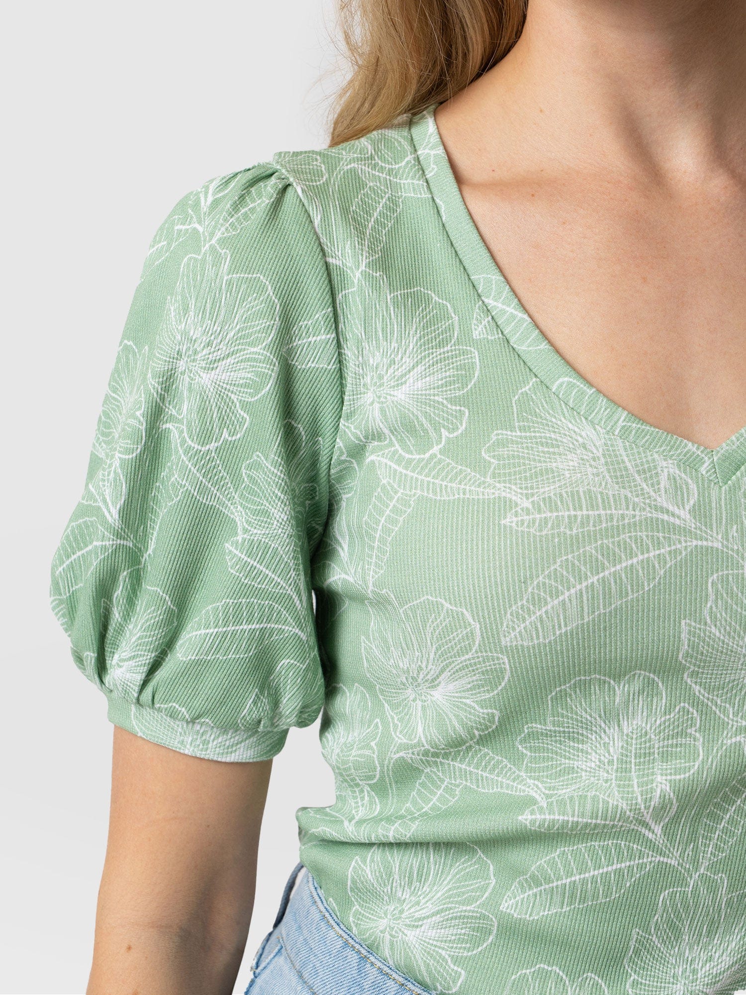 Cavendish V Neck Tee Green Stencil Floral - Women's T-Shirts | Saint + Sofia® UK